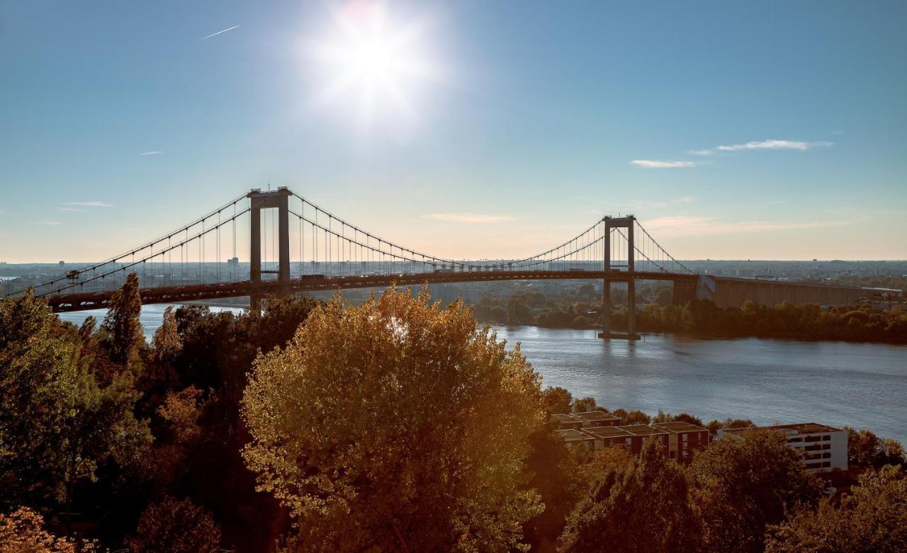 Aux Portes De Bordeaux Le Golden Gate Mindurguest Lormont Kültér fotó
